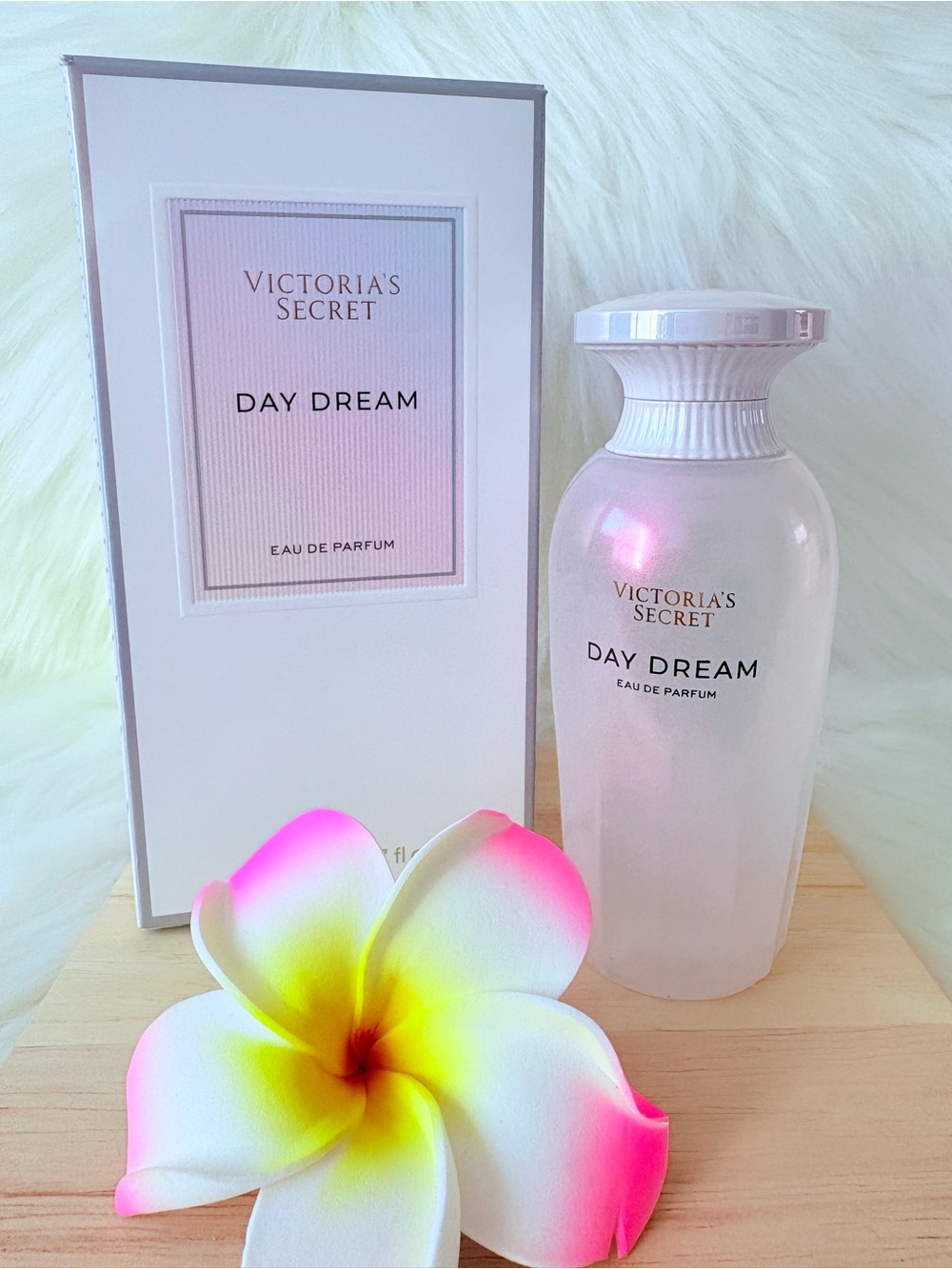 🩷🩷Victoria’s Secret DAY DREAM EDP 1.7 oz🩷🩷